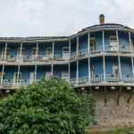 Где пожить наедине с природой и без соседей